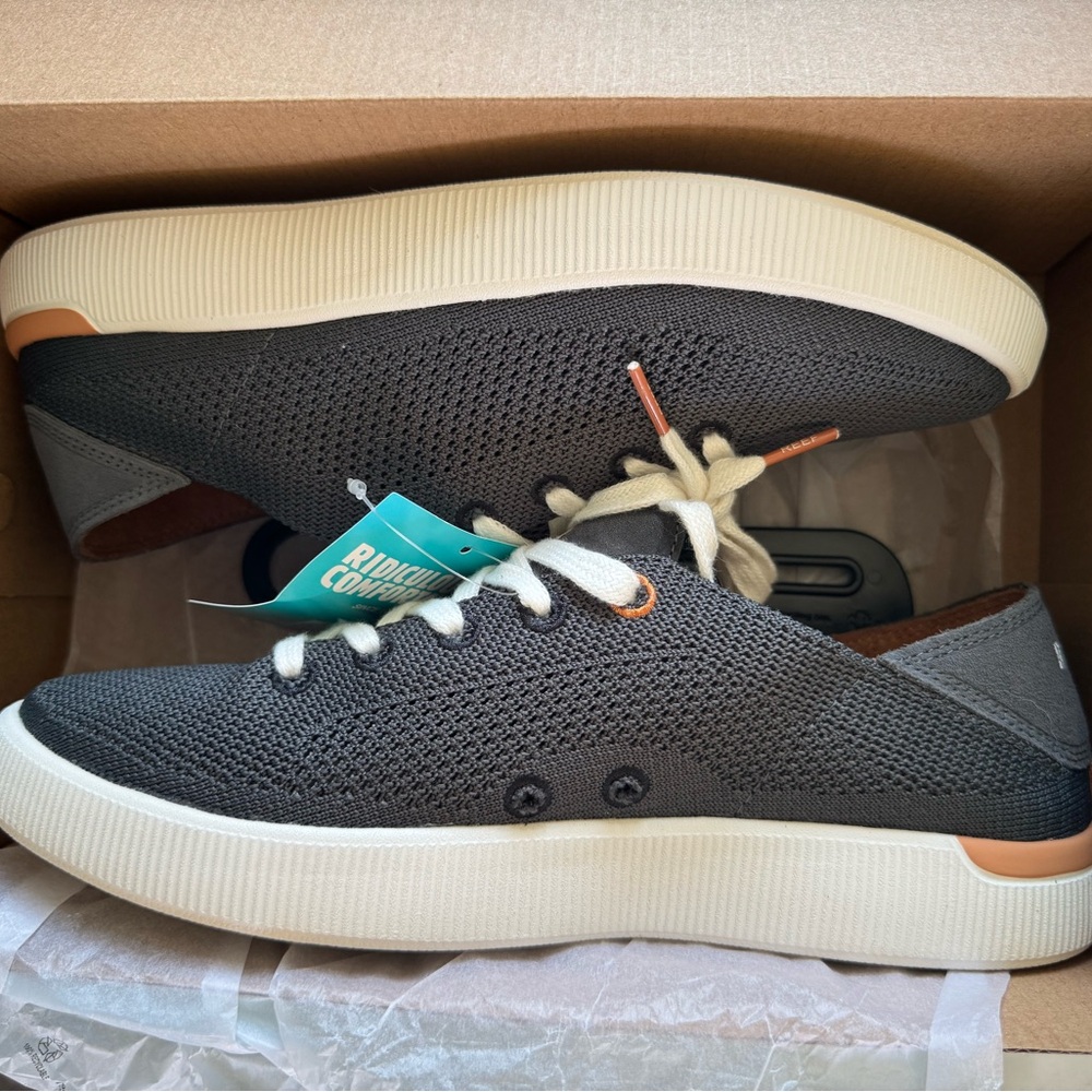 Reef Women’s Charcoal Neptune Sneakers, Size 9.5 NWT